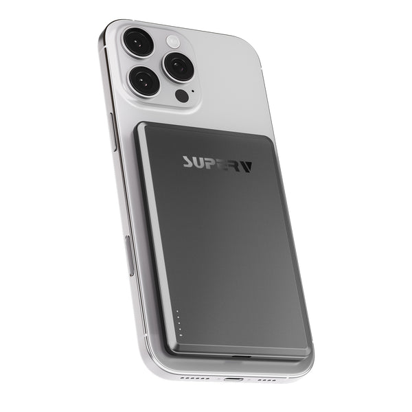 Power 4 - 洗練された9mmの極薄ボディのモバイル充電器